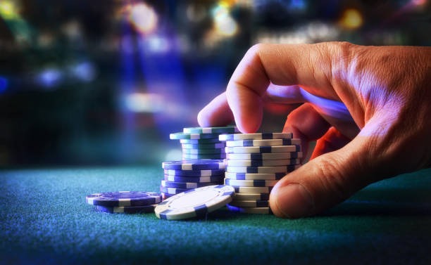 infini88 platform showing football markets, live tables, and slot games